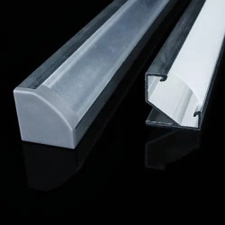 Профіль кутовий для LED стрічок з розсіювачем